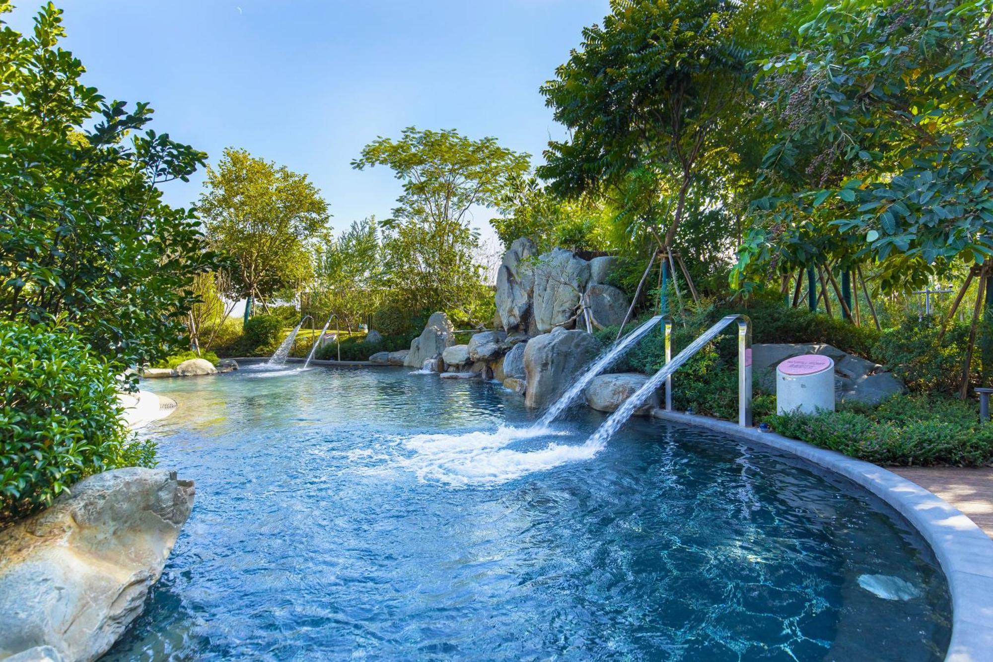 The Mulian Urban Resort Hotels Huadu Canton Esterno foto